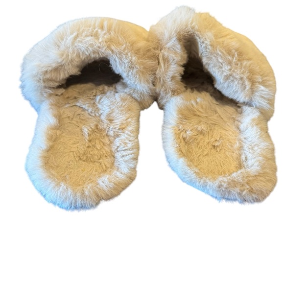 APPARIS Diana Slippers Shoes in Latte Fuzzy Cream Ivory Tan Slip On Sleep Cozy 9 - Picture 7 of 9